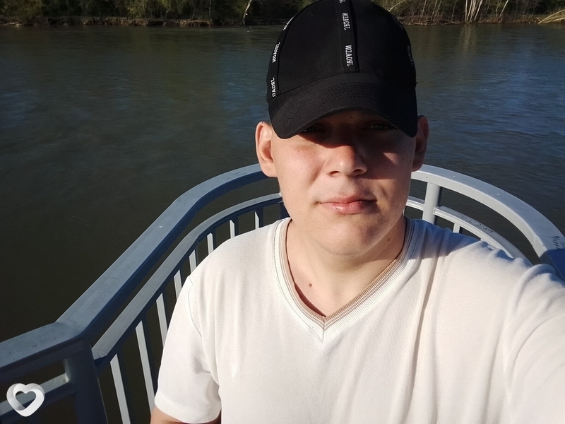 Олег, 19, Усть-Каменогорск — анкета №1624954