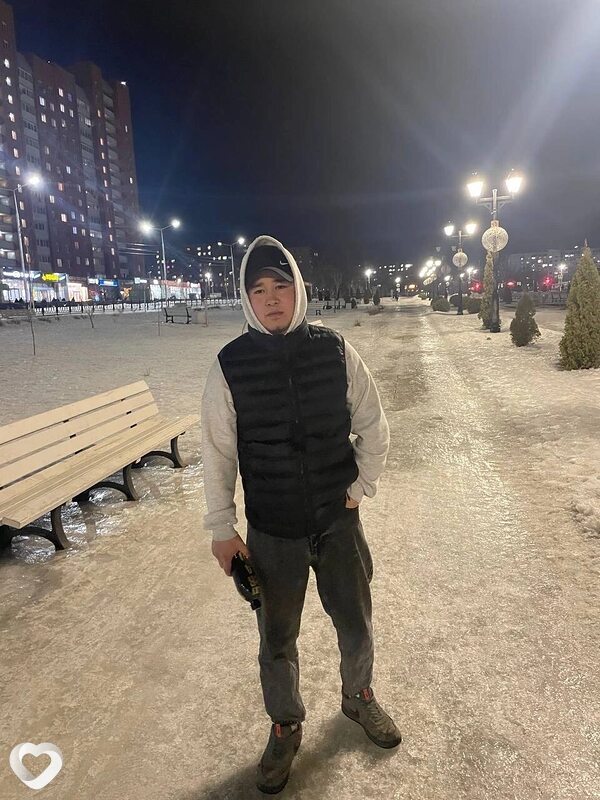 Александр, 22, Саратове — анкета №1625755