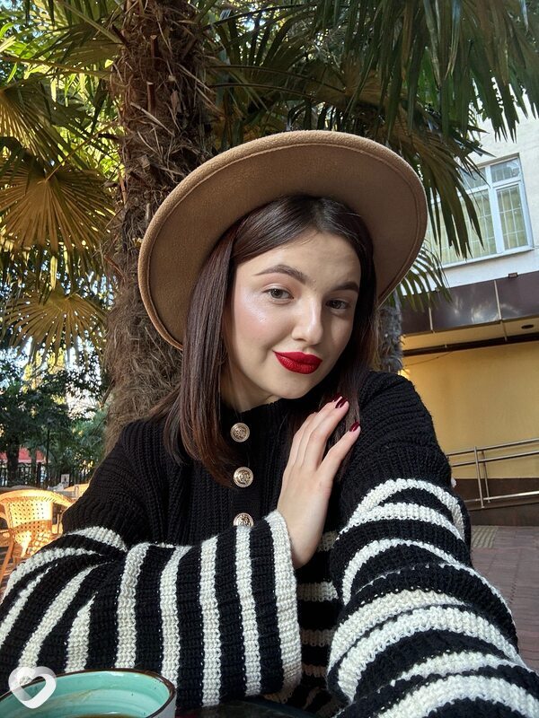 Ангелина, 22, Нарьяне-Маре — анкета №1626052