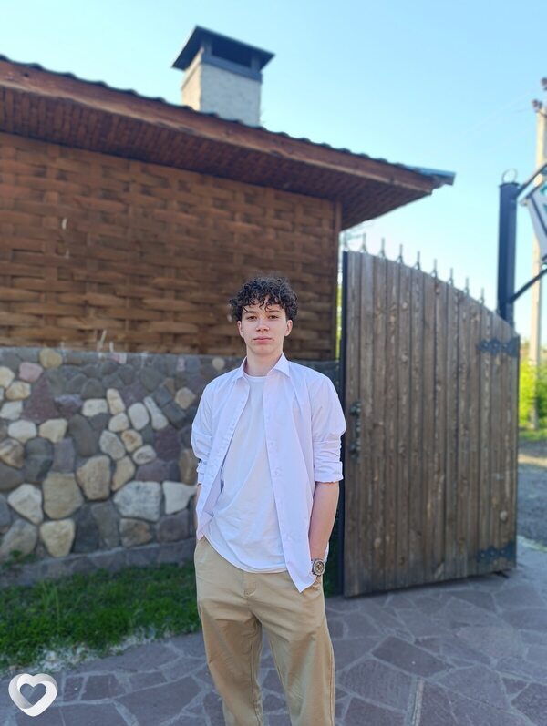 Артём, 20, Самаре — анкета №1626226