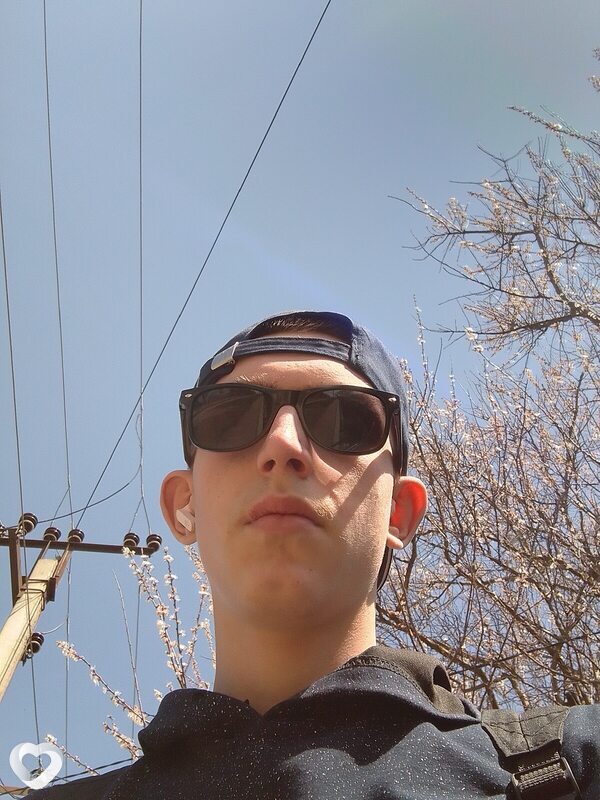 Александр, 20, Ростове-на-Дону — анкета №1628074