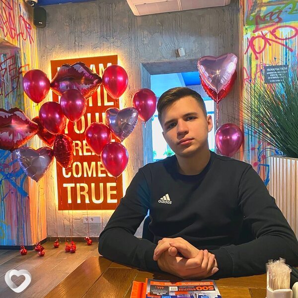 Виктор, 25, Москве — анкета №1628530