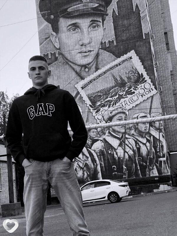 Даня, 20, Москве — анкета №1630752