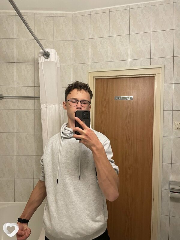 Ігор, 21, Киеве — анкета №1631532