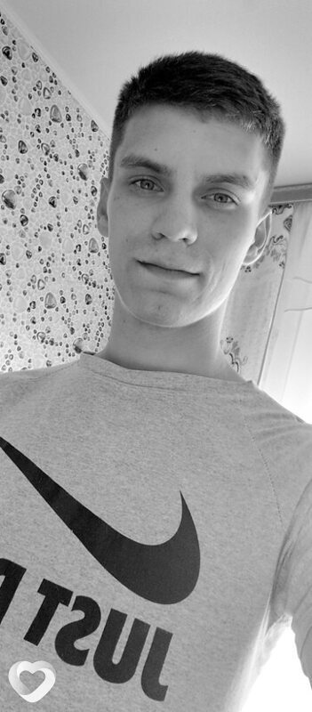 Денис, 22, Москве — анкета №1633738