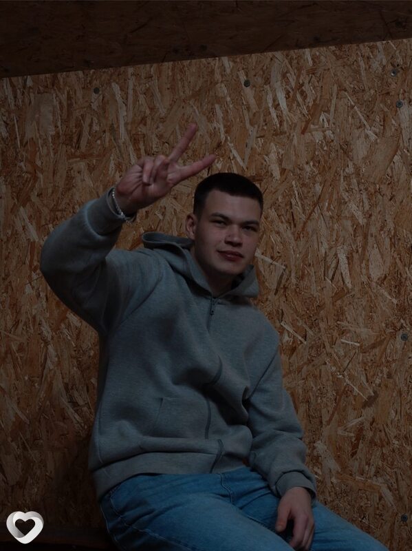 Илья, 23, Москве — анкета №1634493