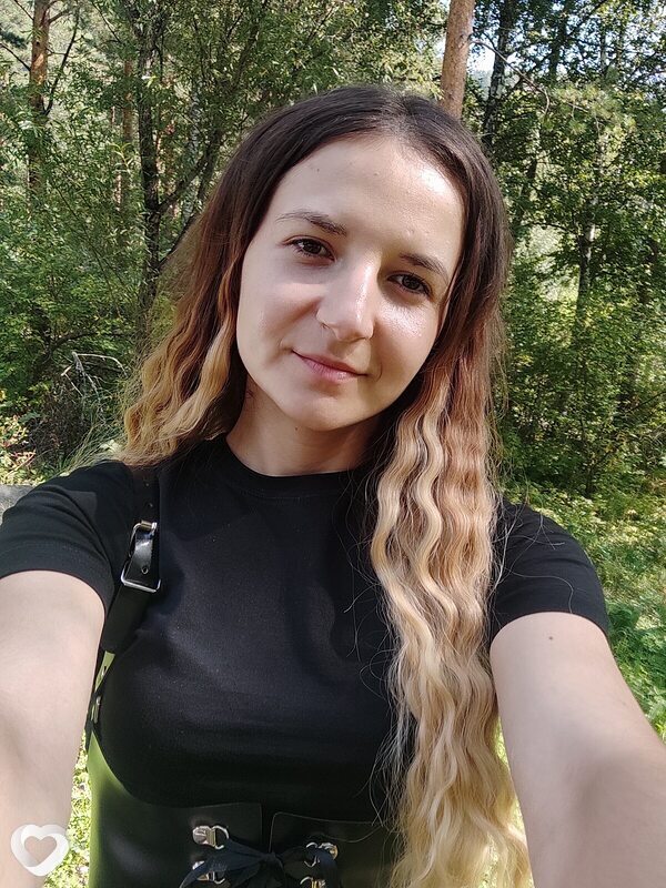 Анастасия, 27, Бийске — анкета №1635145