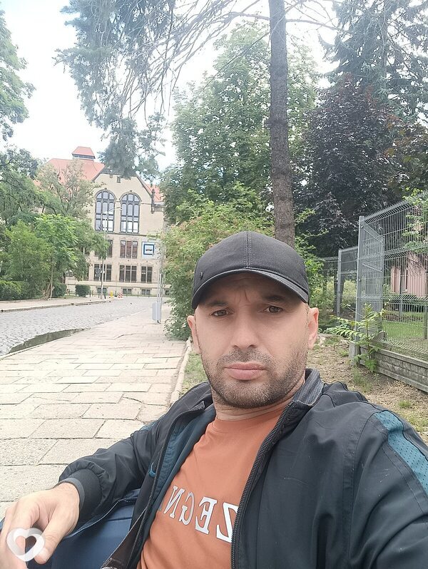 Аскар, Кельце