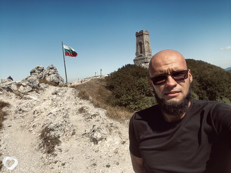 Ivan, Милан