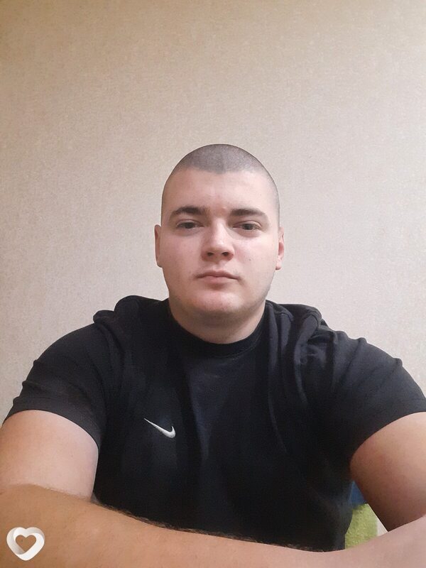 Максим, 21, Молодечно — анкета №1636532