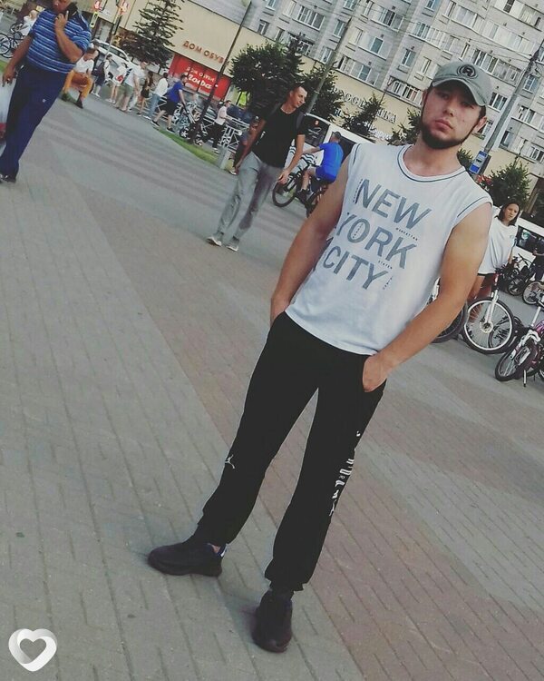 Файзулло, 26, Орехово-Зуеве — анкета №1636463