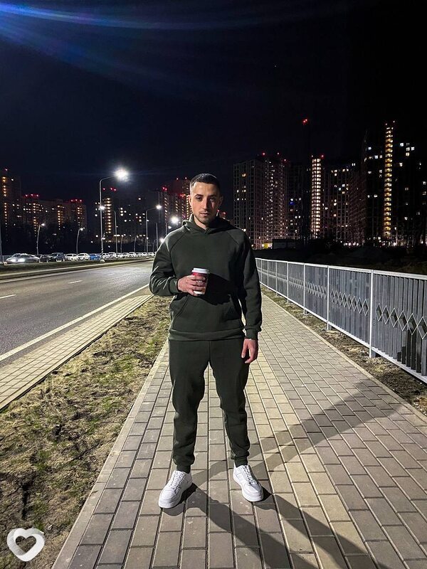 Илья, 27, Москве — анкета №1638799