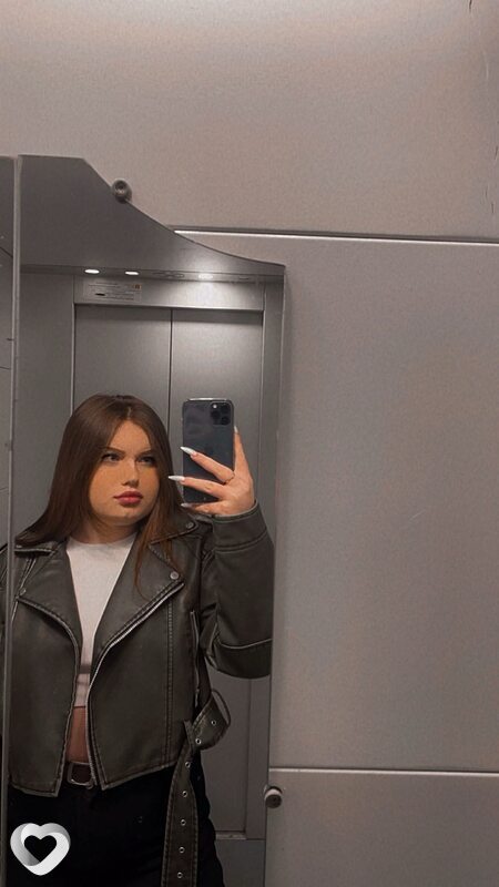 Алена, 21, Новосибирске — анкета №1640398