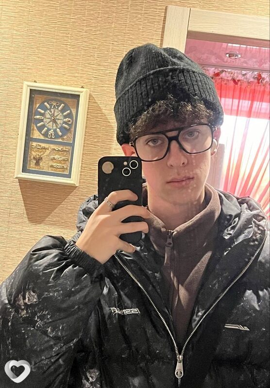 Влад, 20, Брянске — анкета №1640216