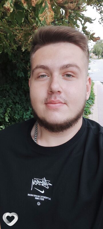 Даниил, 20, Алексеевка (Белгородская Обл) — анкета №1641076
