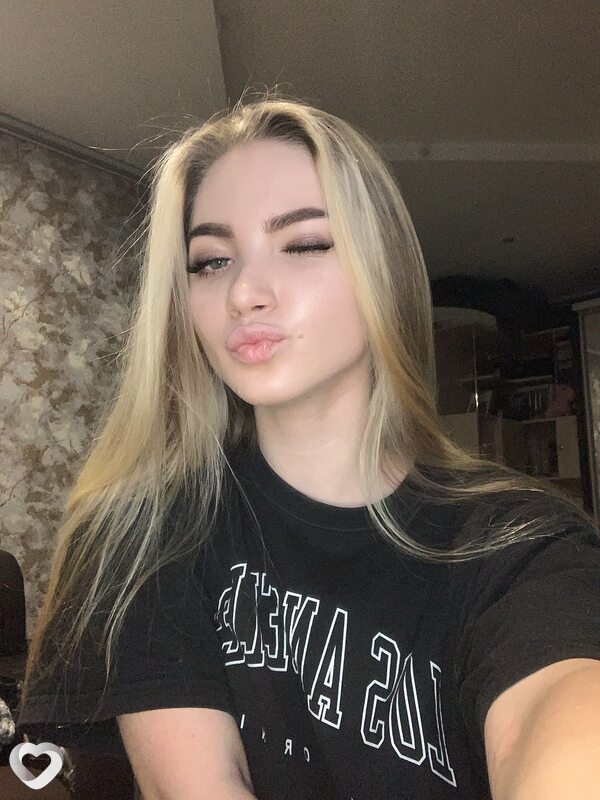Екатерина, 22, Туапсе — анкета №1641791