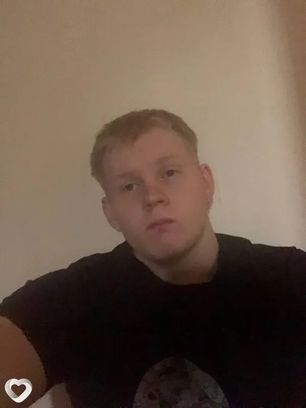 Михаил, 20, Барнауле — анкета №1642592