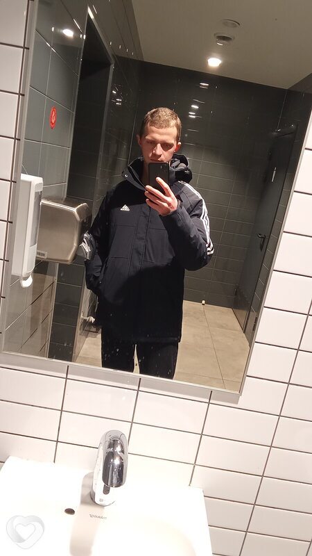 Денис, 23, Волгограде — анкета №1643347
