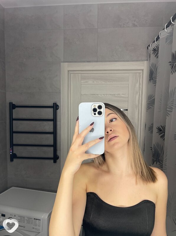 Ксюша, 22, Екатеринбурге — анкета №1644069