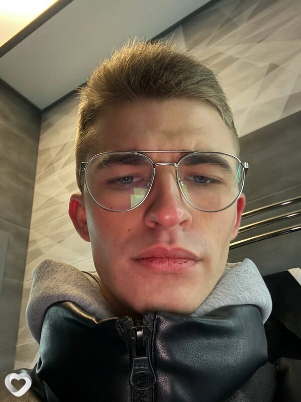 Александр, 24, Таганроге — анкета №1646021