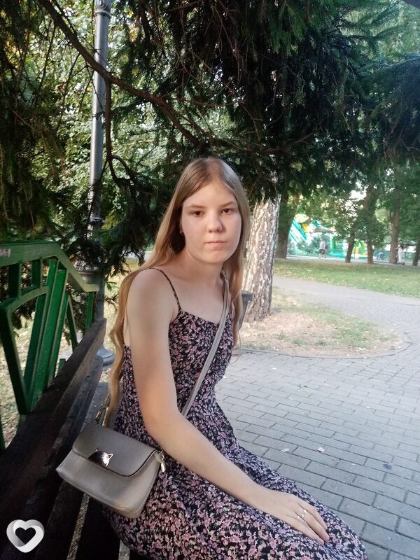Юля, 21, Краснодаре — анкета №1646884