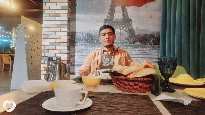 Алик, 28, Москве — анкета №1647148