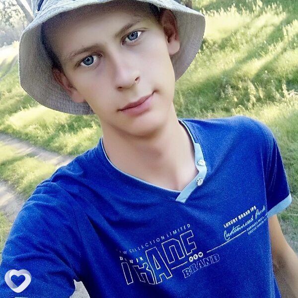 Максим, 24, Шахтах — анкета №1648604