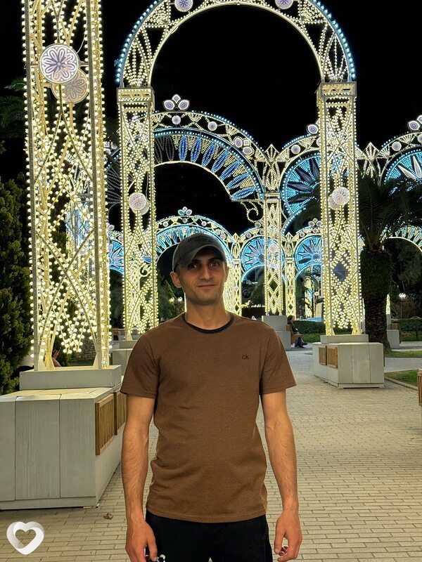 Алекс, 31, Сочи — анкета №1649413