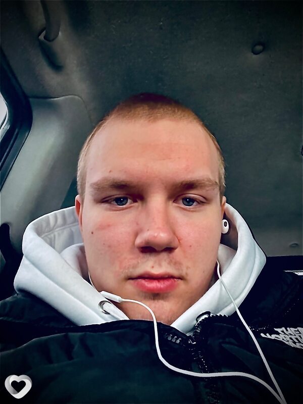 Кирилл, 22, Ярославле — анкета №1650043