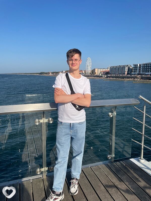 Дима, 20, Москве — анкета №1649969