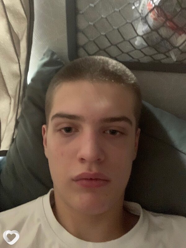 Алёня, 24, Калининграде — анкета №1650093