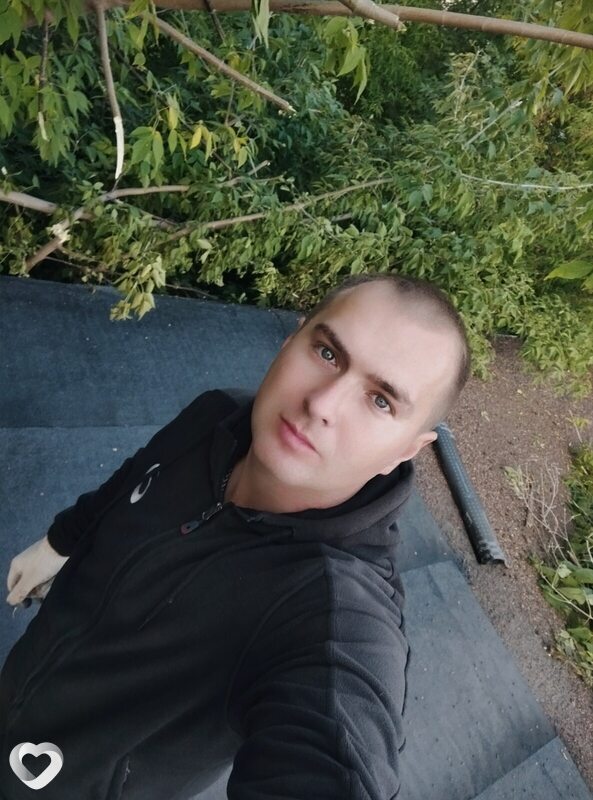 Артем, 32, Ангарске — анкета №1651608