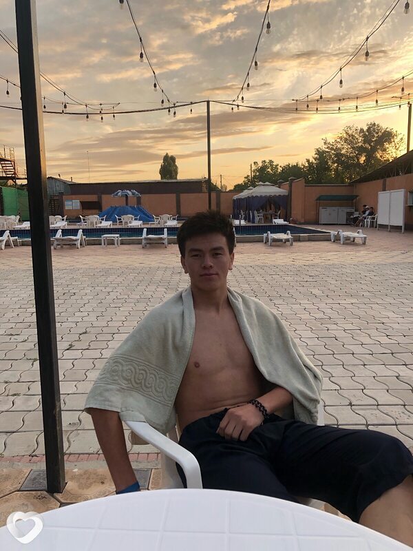 Nuriko, 22, Бишкек — анкета №1652257