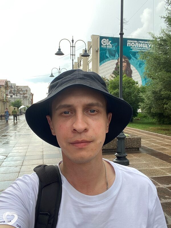 Артем, 28, Омске — анкета №1653819