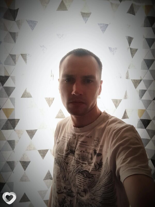 Олег, 28, Ангарске — анкета №1654557