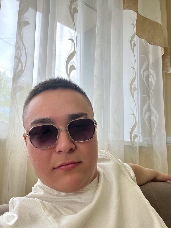 Владислав, 25, Новосибирске — анкета №1654897
