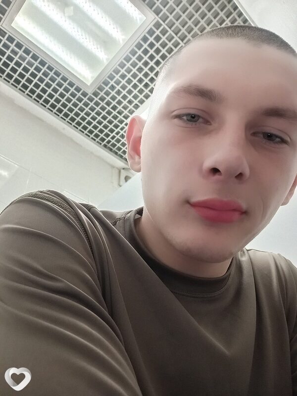 Кирилл, 20, Москве — анкета №1656063