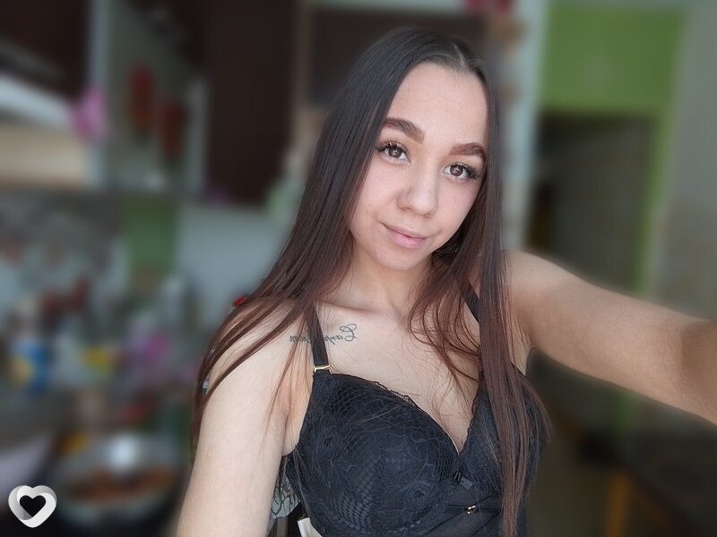Лейла, 23, Артеме — анкета №1657297