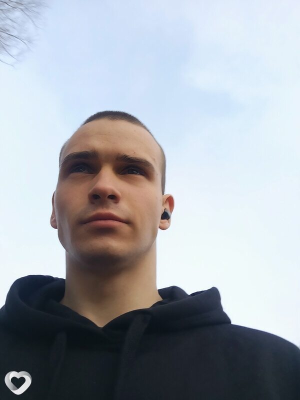 Максим, 20, Калининграде — анкета №1658167