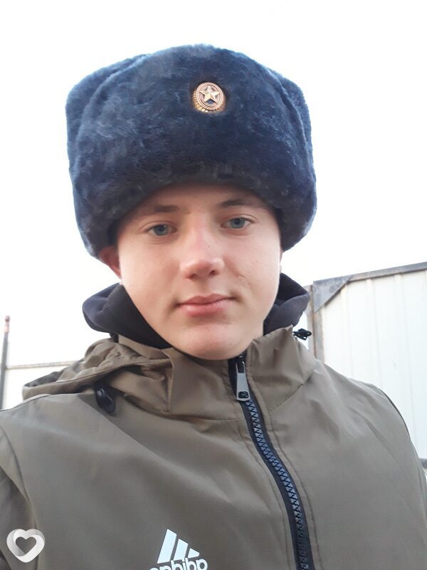 Антон, 21, Челябинске — анкета №1659074