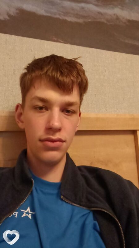 Павел, 20, Брянске — анкета №1659813