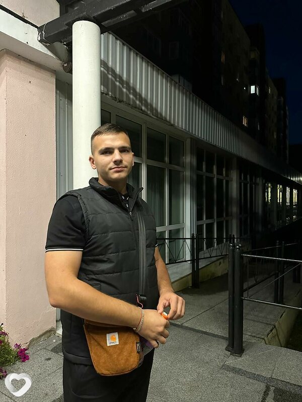 Анатолий, 22, Витебске — анкета №1660330