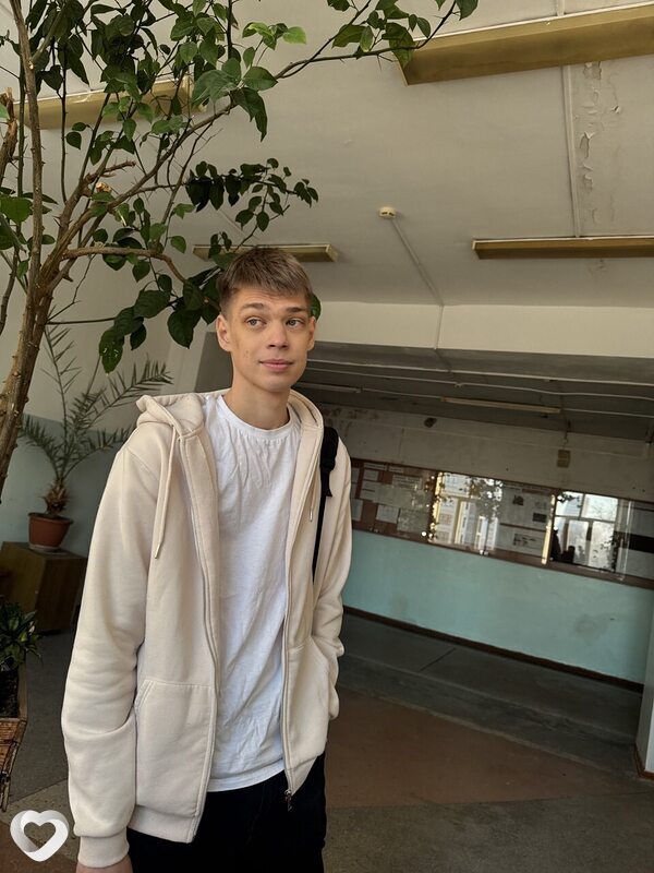Артем, 19, Новосибирске — анкета №1661333