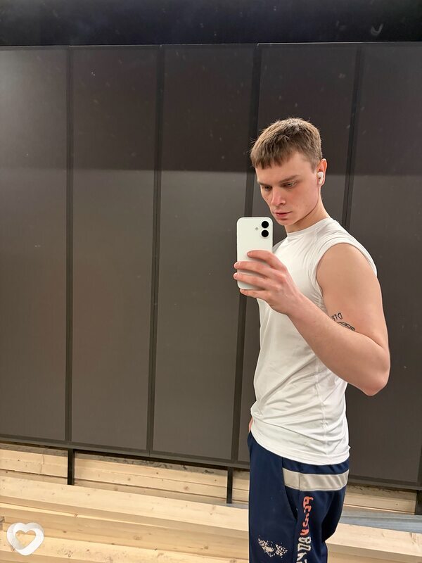 Артём, 23, Вологде — анкета №1660850