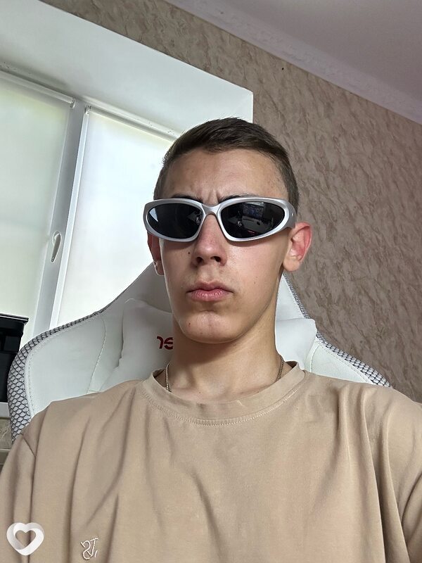 Богдан, 20, Ростове-на-Дону — анкета №1661022