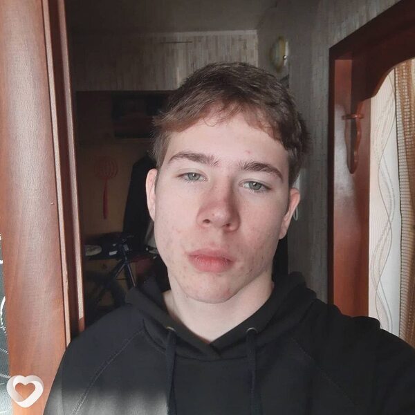 Олег, 23, Рубцовске — анкета №1662547