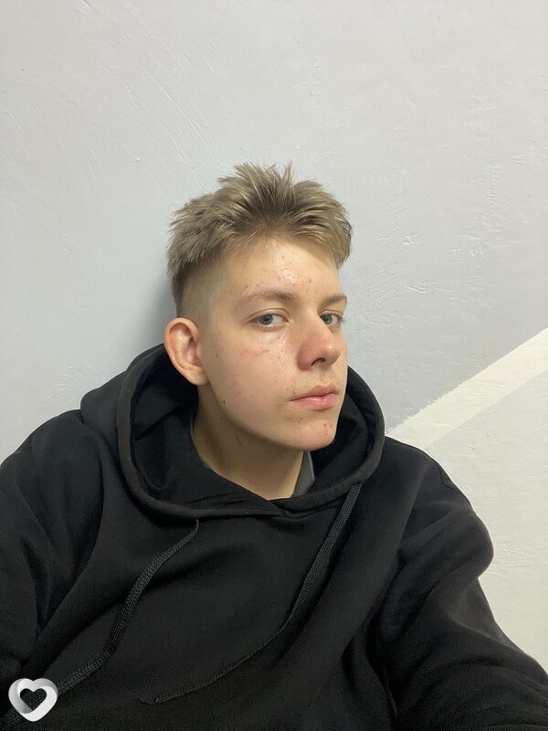 Михаил, 20, Бобруйске — анкета №1662749