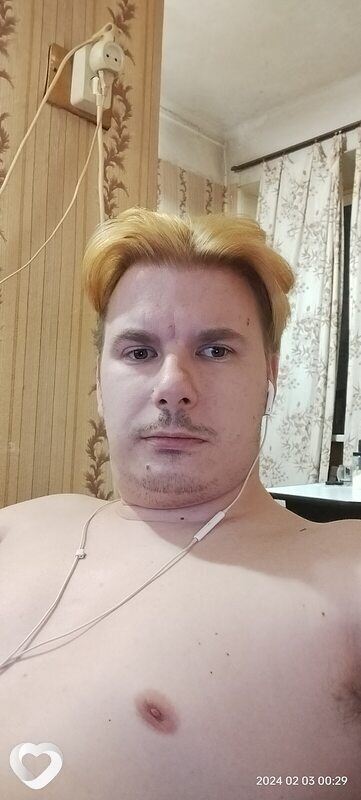 Михаил, 27, Кировске — анкета №1663027