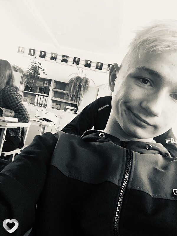 Александр, 21, Несвиже — анкета №1663370