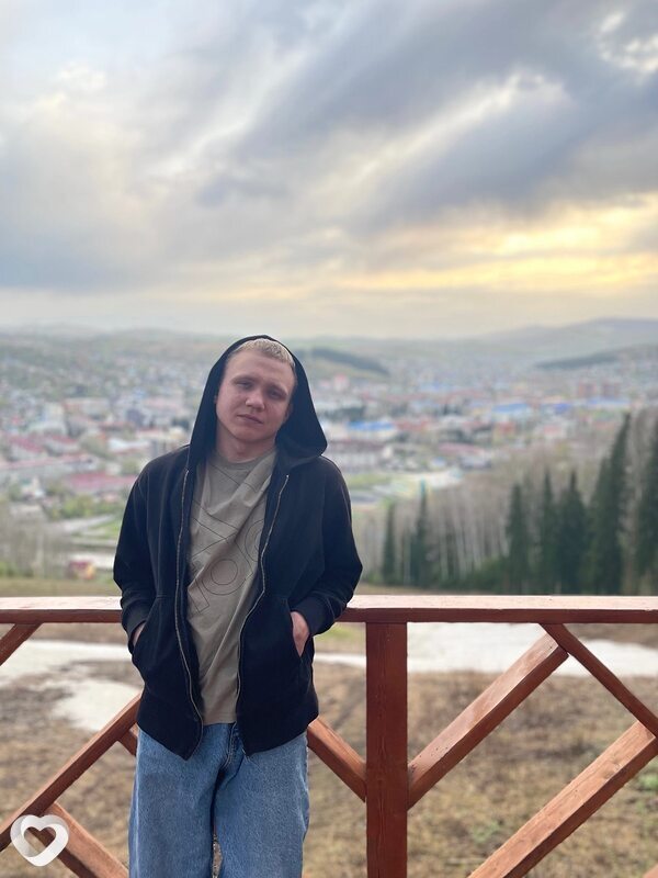 Дима, 21, Новосибирске — анкета №1663385